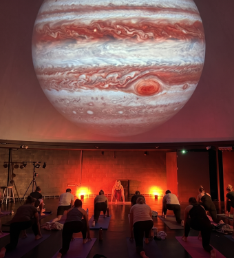 Yoga onder de sterren