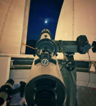telescoop sterrenwacht.jpg